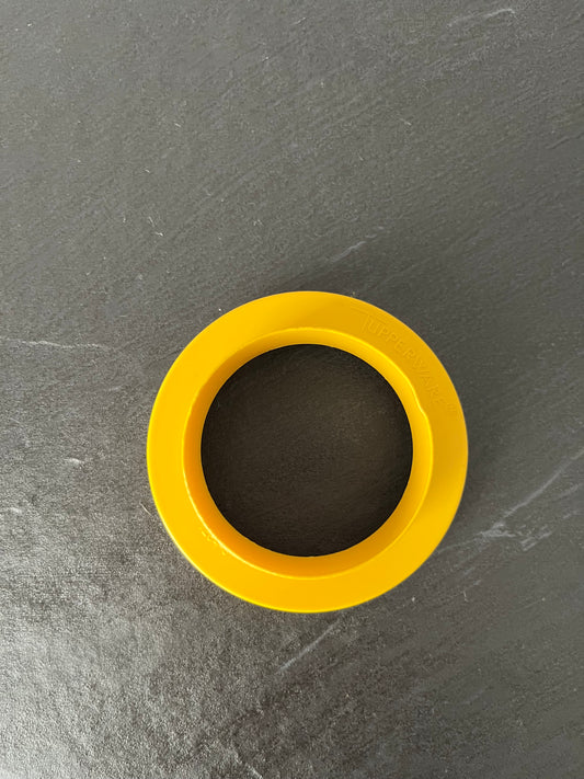 Vintage 1970s Tupperware Biscuit & Cookie Cutter Ring #1264 – Dual-Sided Yellow Baking Tool