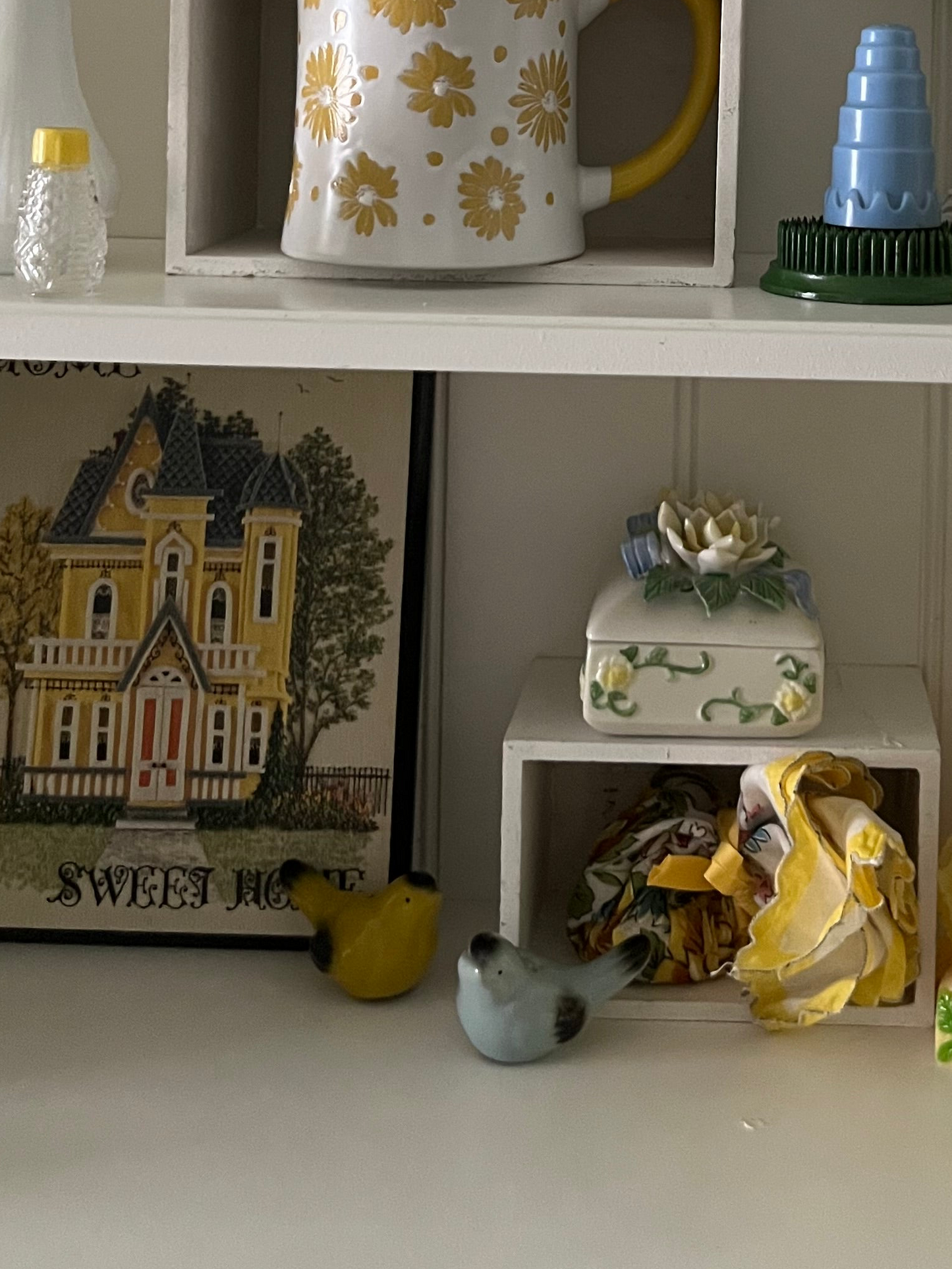 Vintage Ceramic Bird Salt & Pepper Shaker Set – c. 1990s Glazed Yellow & Blue Pair