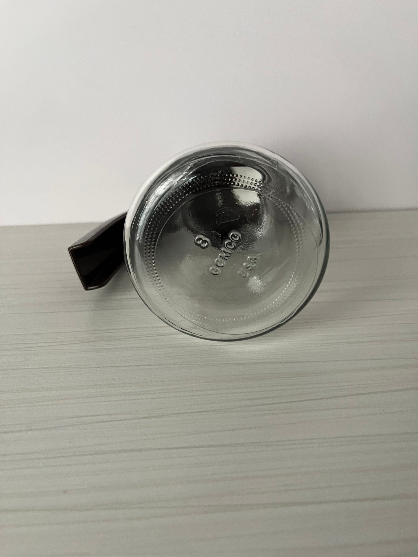 Vintage 1970s Gemco USA Clear Glass Dripless Syrup Pitcher – Brown Plastic Lid – 5” Tall