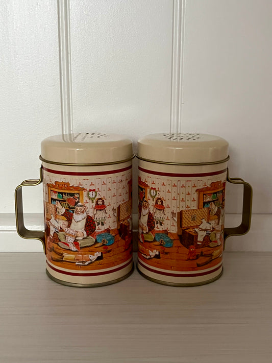 Vintage 1980s Santa’s Workshop Tin Salt & Pepper Shaker Set – Concepts Intl., Chicago – 4” Holiday Kitchen Decor