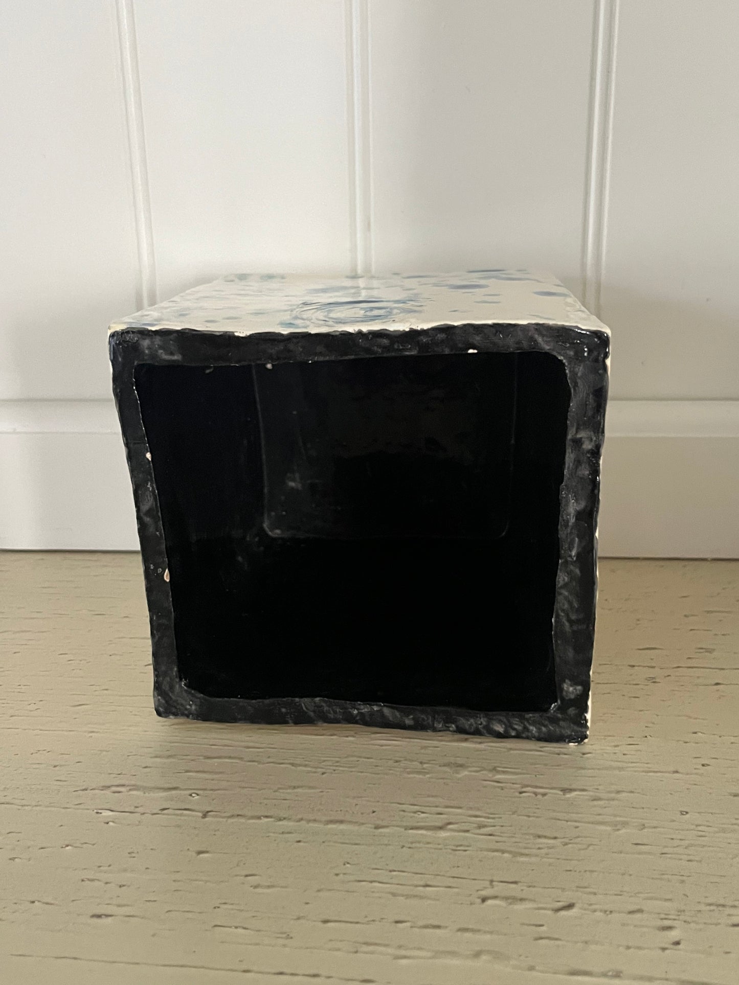 1980s Japanese Studio Pottery Multi-Sided Vase – Hand-Glazed “Peacock Eyes” Crystalites Design | Four-Way Color Display