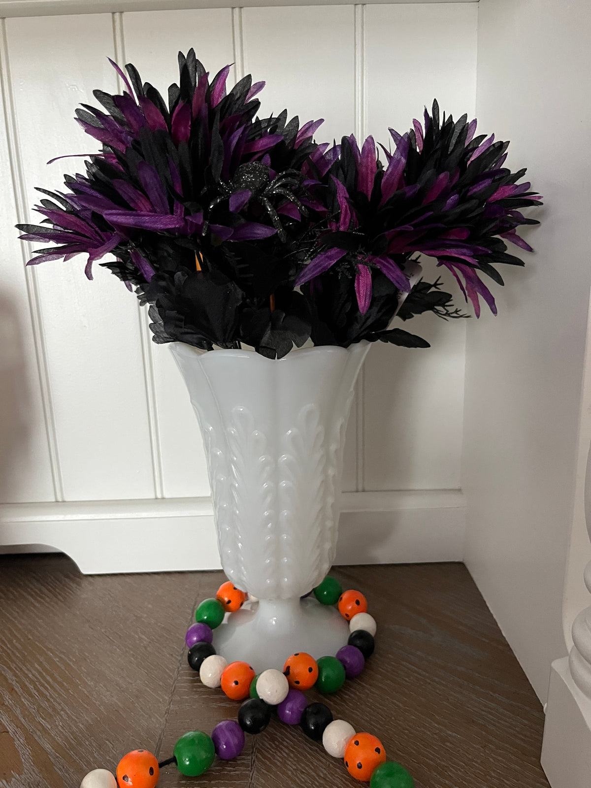 1960s Vintage Art Deco E.O. Brody Milk Glass Large Vase with Feather Design - Scalloped Lip and Pedestal Base - 9.5" Tall - M5200 Cleveland