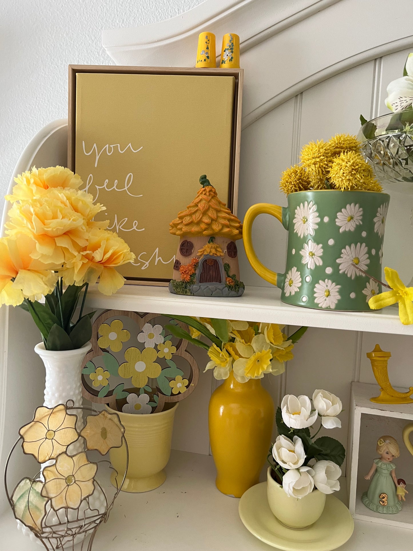 1990s Gibson Everyday Yellow Pedestal Coffee Mugs – Set of 2 Ribbed Footed Stoneware Cups
