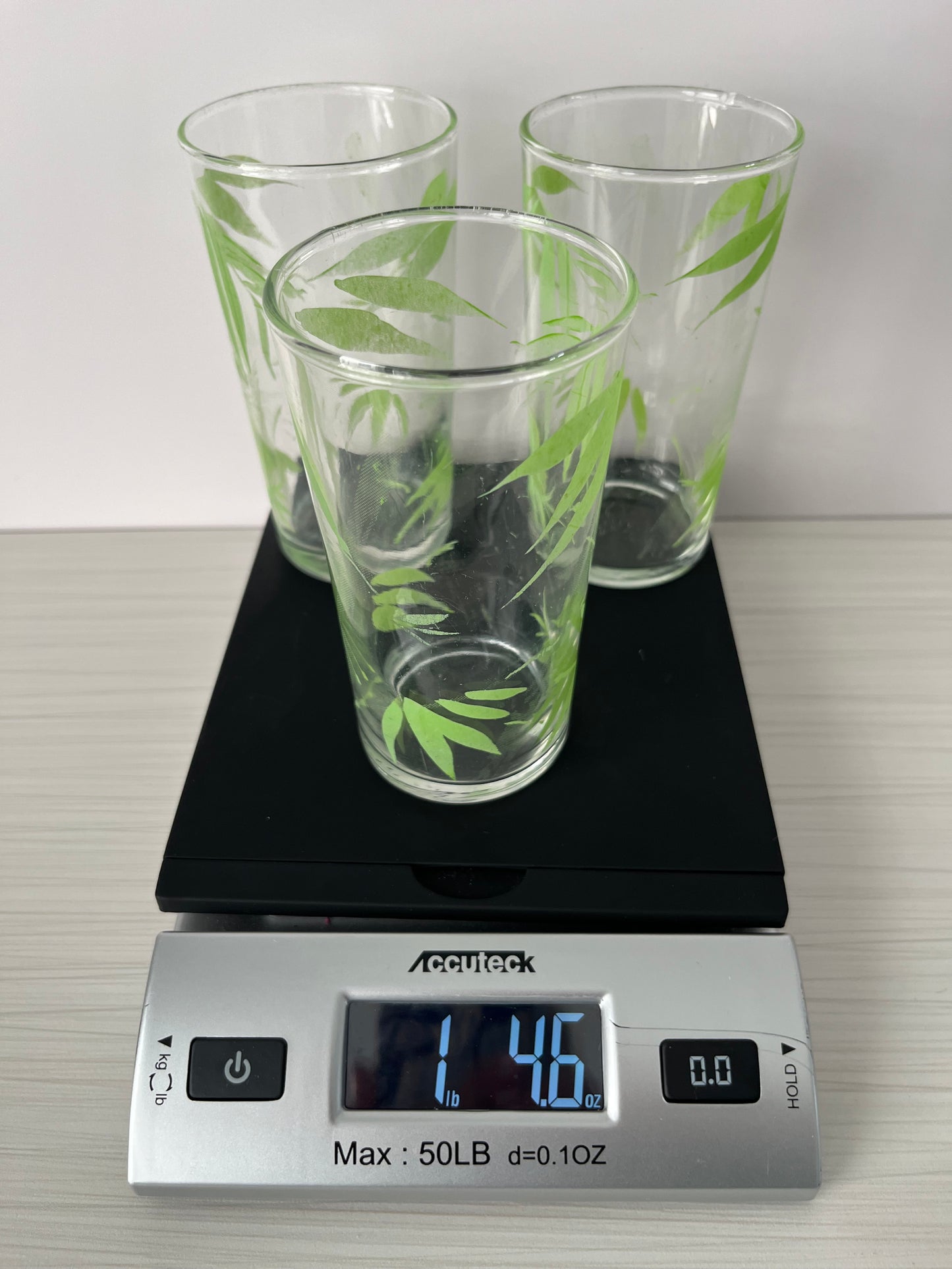 Vintage 1970s–1980s Tropical Bamboo Leaf Drinking Glasses – Set of 3 Green Botanical 10 oz Tumblers – Libbey Style Retro Barware