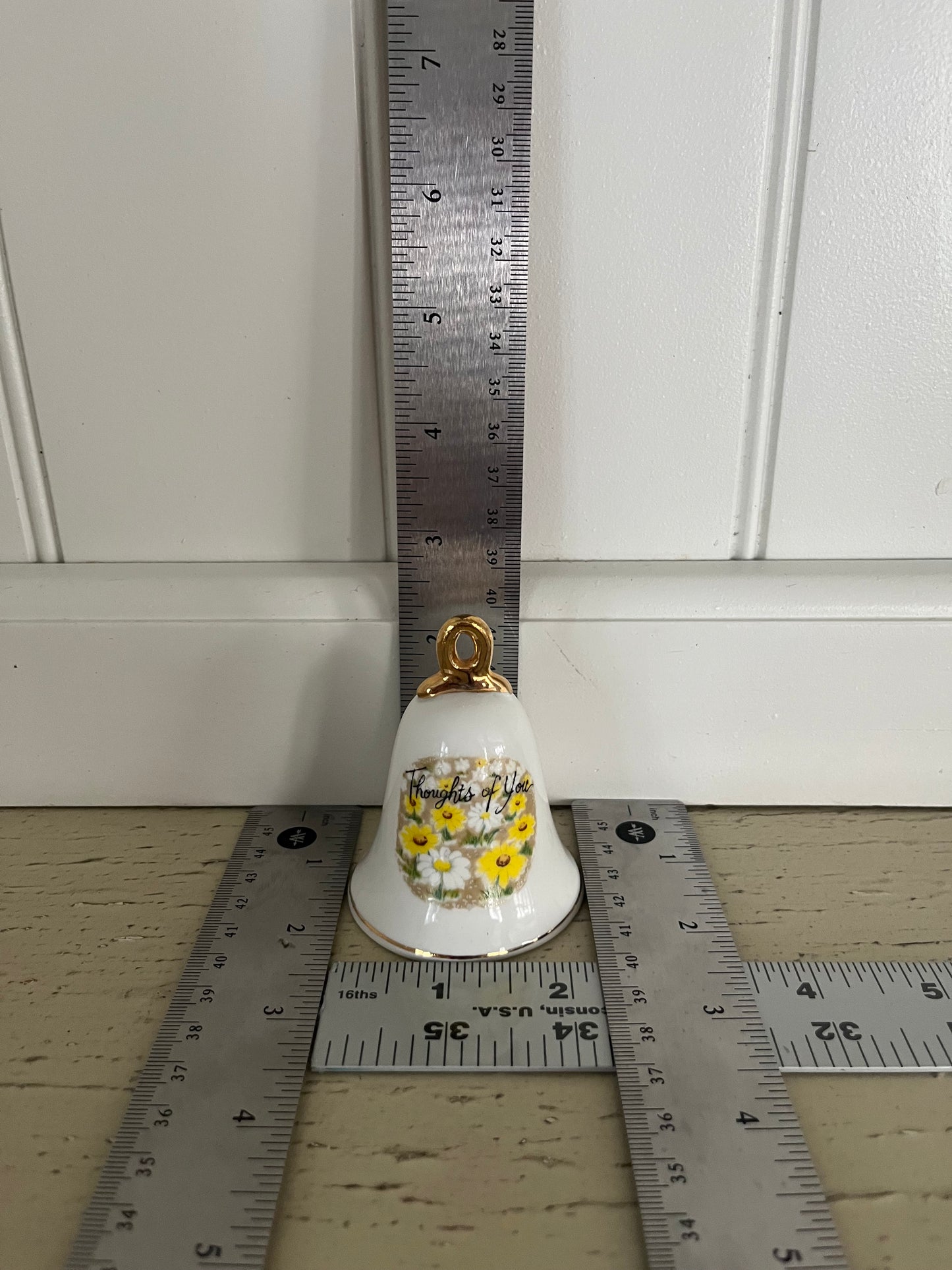 Vintage 1979 Enesco “Thoughts of You” Yellow & White Daisies Porcelain Bell –