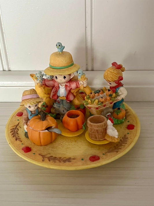 Vintage 1999 Precious Moments “Harvest Helpers” Fall Figurine Tea Set by Enesco – Pumpkin Patch Farm Scene on Display Plate