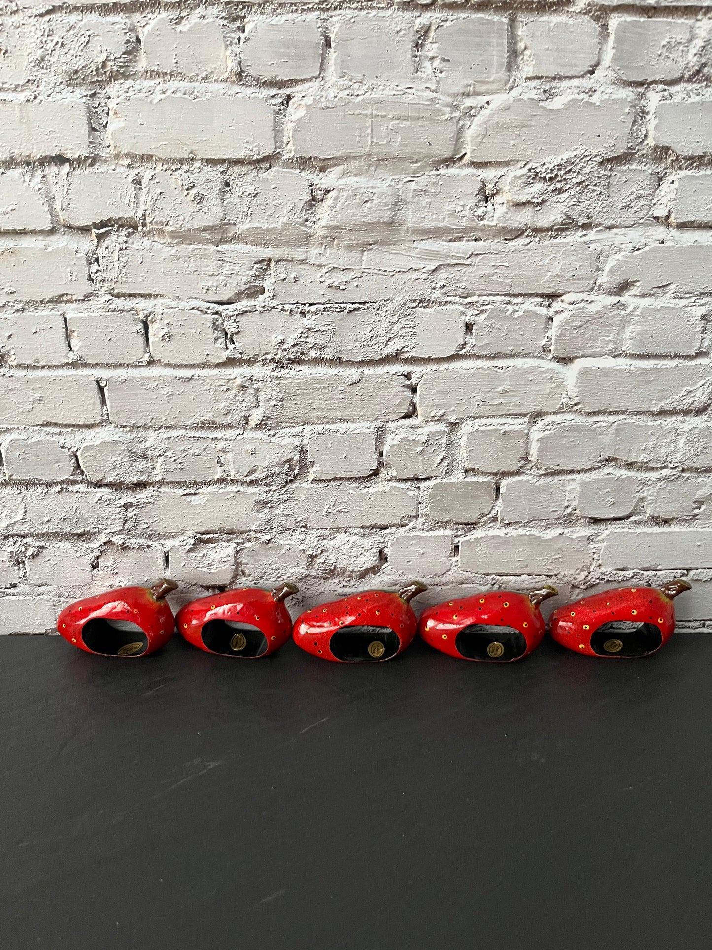 Vintage c. 1990s Hand-Painted Metal Strawberry Napkin Rings – Set of 5 Cottage Farmhouse Table Accents