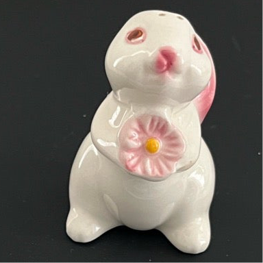 1983 AVON White Bunny Rabbit Salt & Pepper Shakers