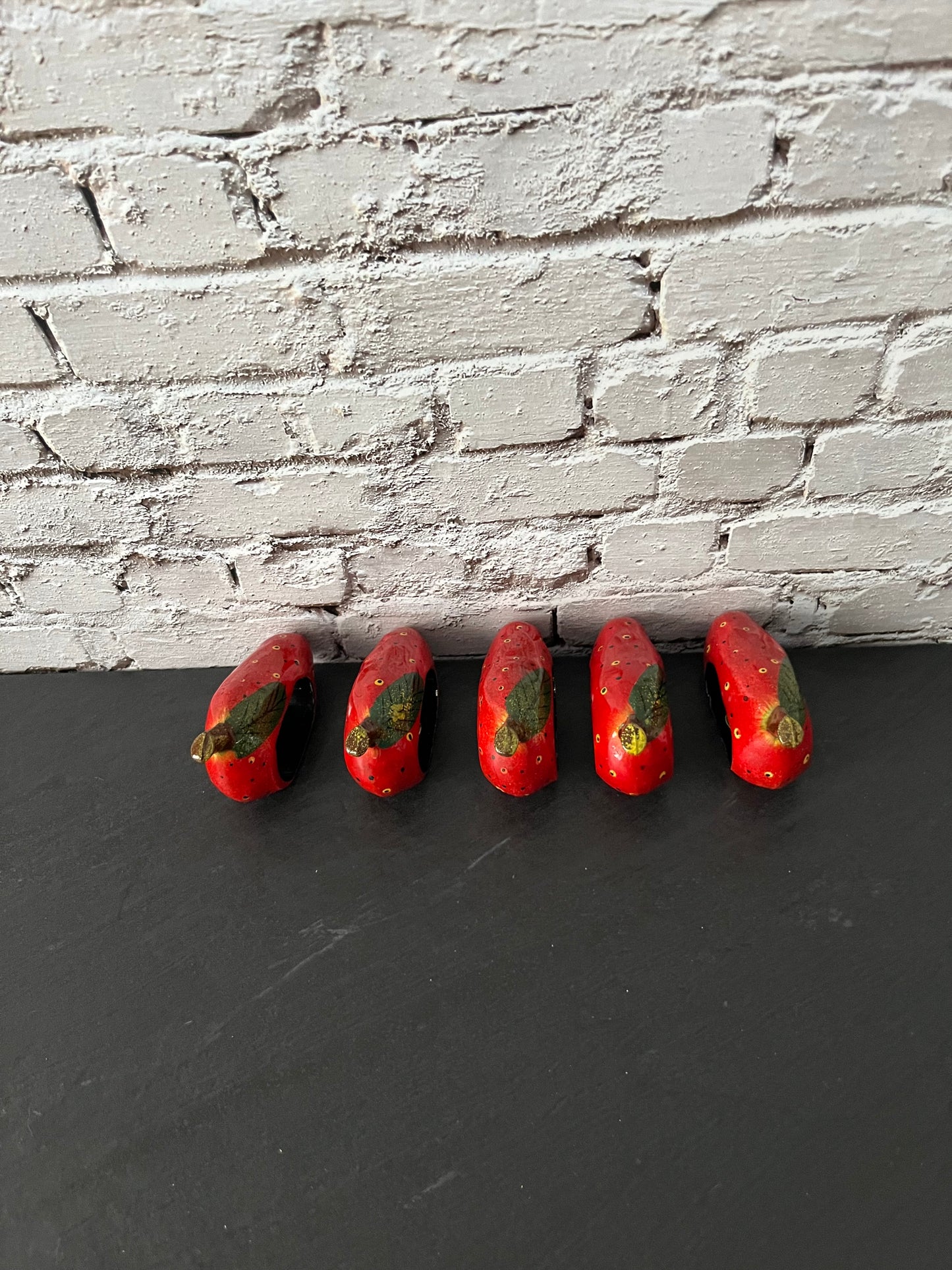 Vintage c. 1990s Hand-Painted Metal Strawberry Napkin Rings – Set of 5 Cottage Farmhouse Table Accents
