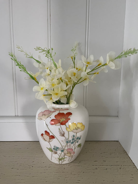 Mid-Century Japanese Floral Porcelain Vase – c. 1950s–70s Hand-Painted Poppies
