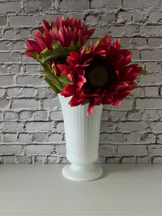 E.O. Brody Milk Glass Rippled Flower Pedestal Vase - Vintage Elegance for Your Home