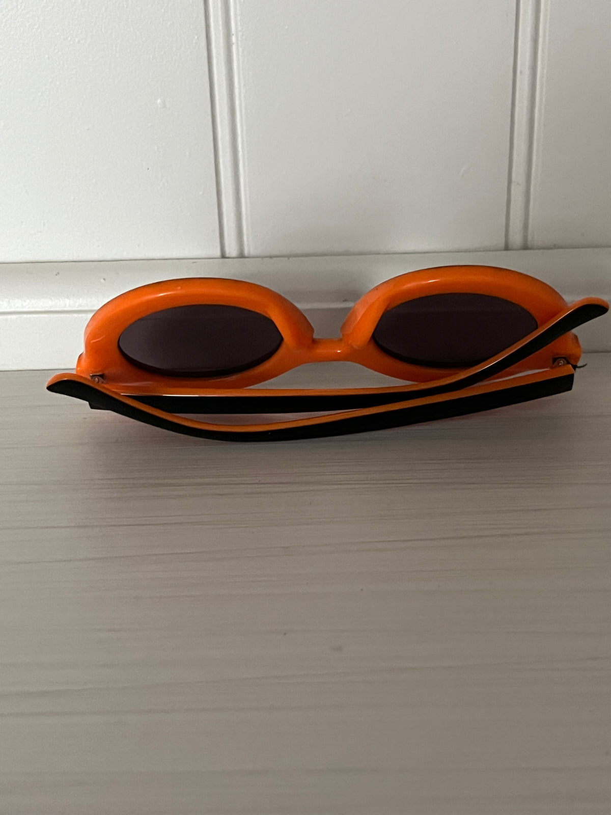 2010s Cross My Heart Hope to Die Halloween Sunglasses | Orange & Black Statement Shades