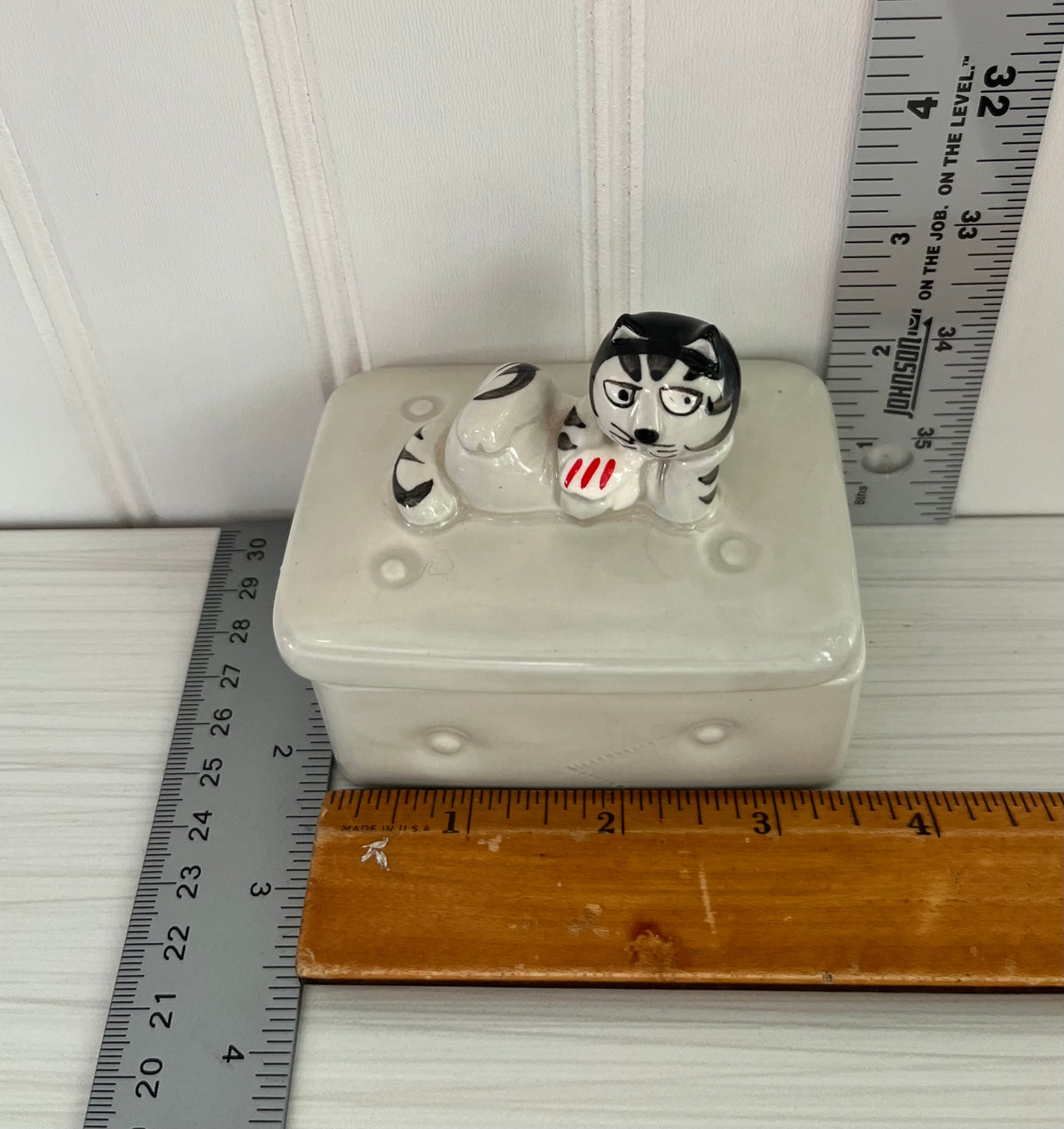 Vintage c1980’s Takahashi San Francisco Ceramic Cat Trinket Box Lidded Dish