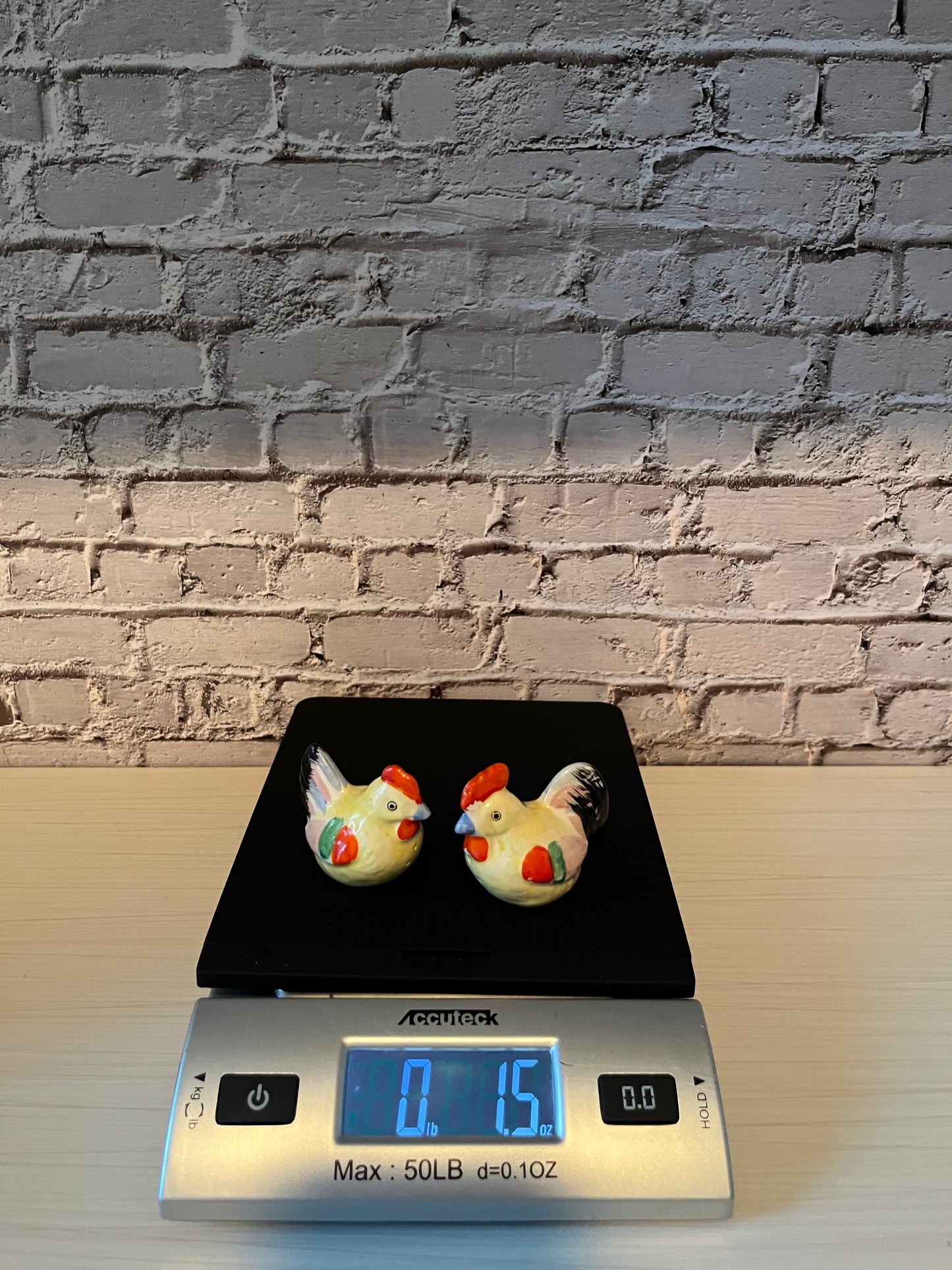 Vintage Vintage 1940s–1950s Hand-Painted Rooster Hen Salt & Pepper Shaker Set