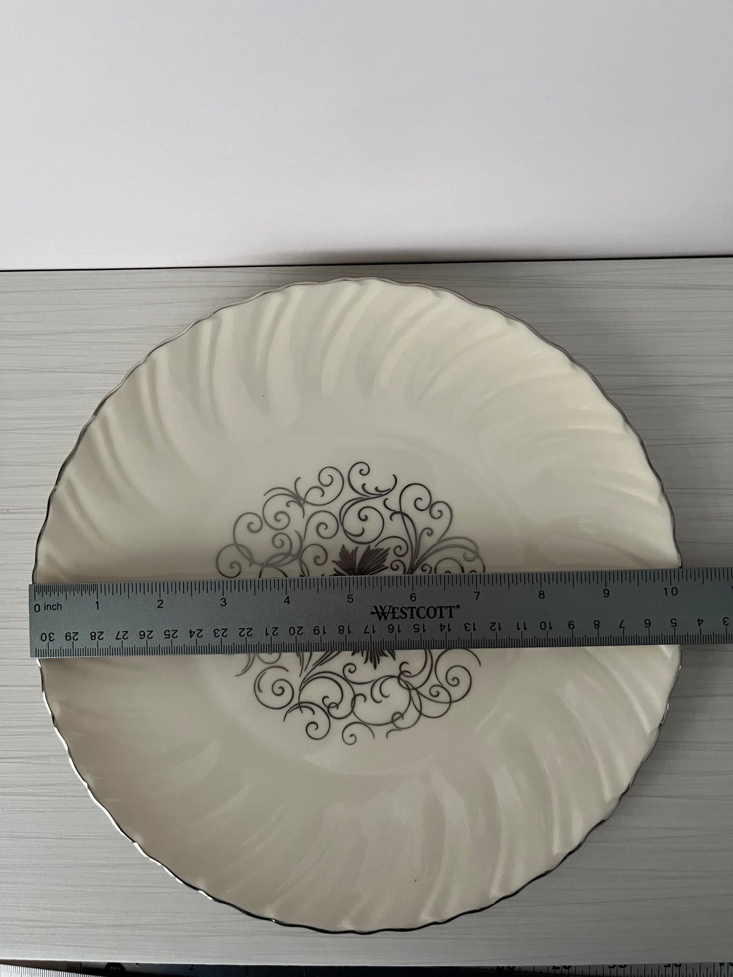 Vintage 1960s Lenox Valera China Dinner Plate – Black Floral Scroll Medallion with Silver Rim – 10” Mid-Century Elegant Tableware