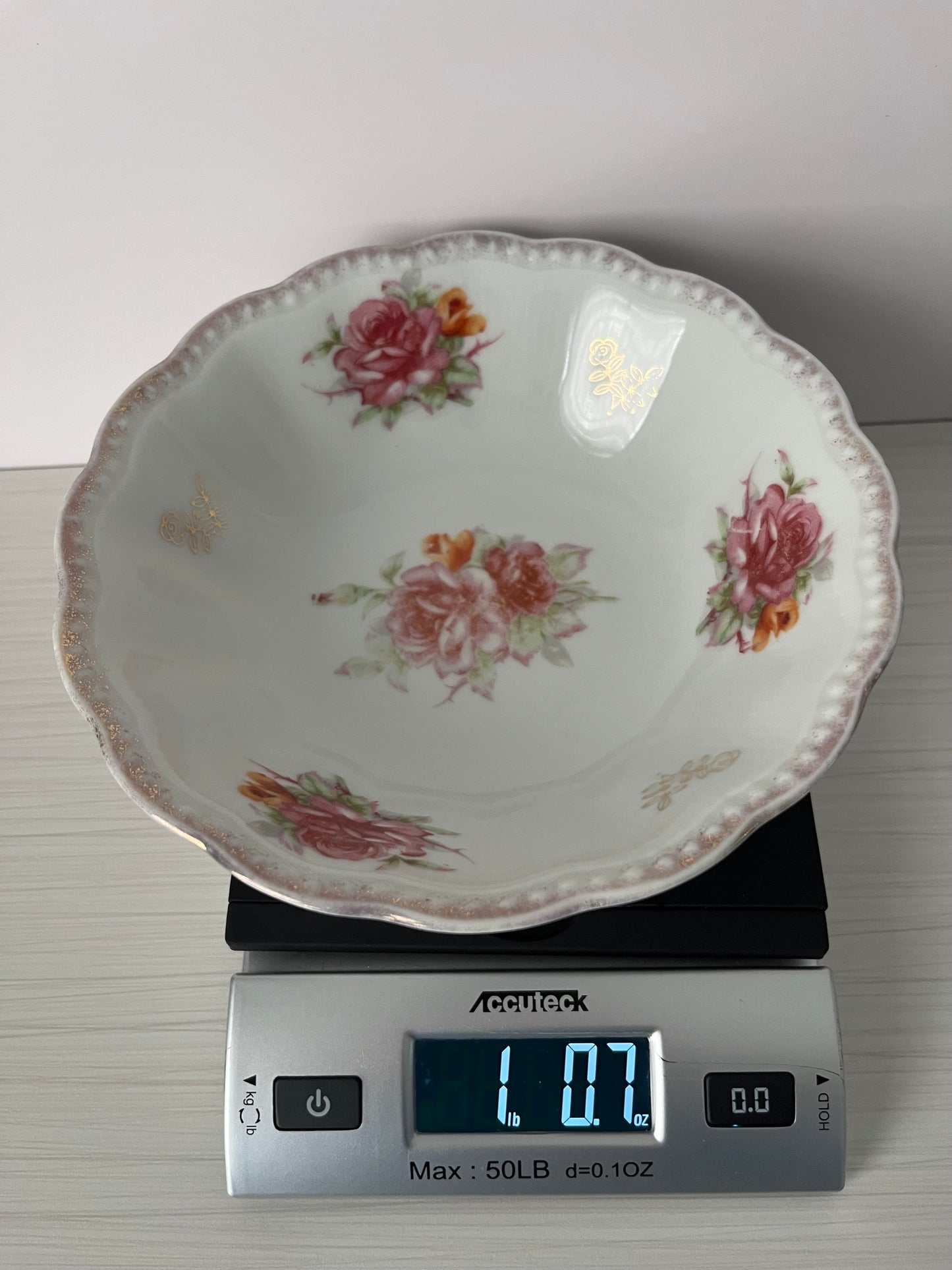 Vintage 1950s–1960s Japanese Porcelain Rose Bowl – 8” Scalloped Floral Serving Dish with Gold Accents