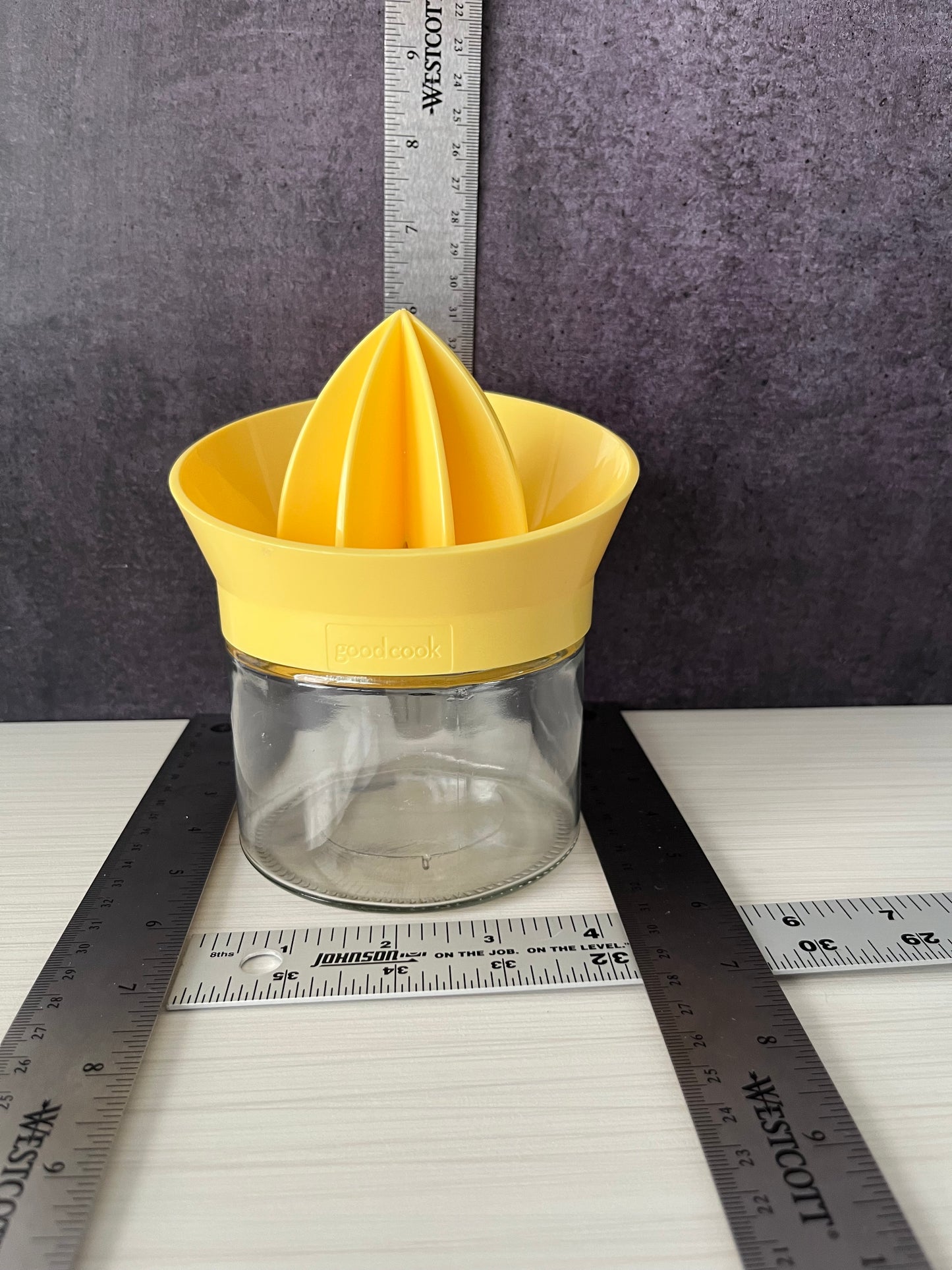 Vintage Style Goodcook Yellow Citrus Juicer with Glass Jar | Retro Lemon Reamer | Kitchen Juicer Press | Mid-Century Inspired Kitchenware