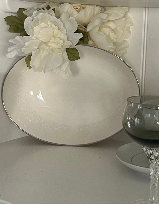 Noritake Montblanc Ivory China Oval Vegetable Bowl – Made in Japan, Pattern 7527 (1970s–1980s)