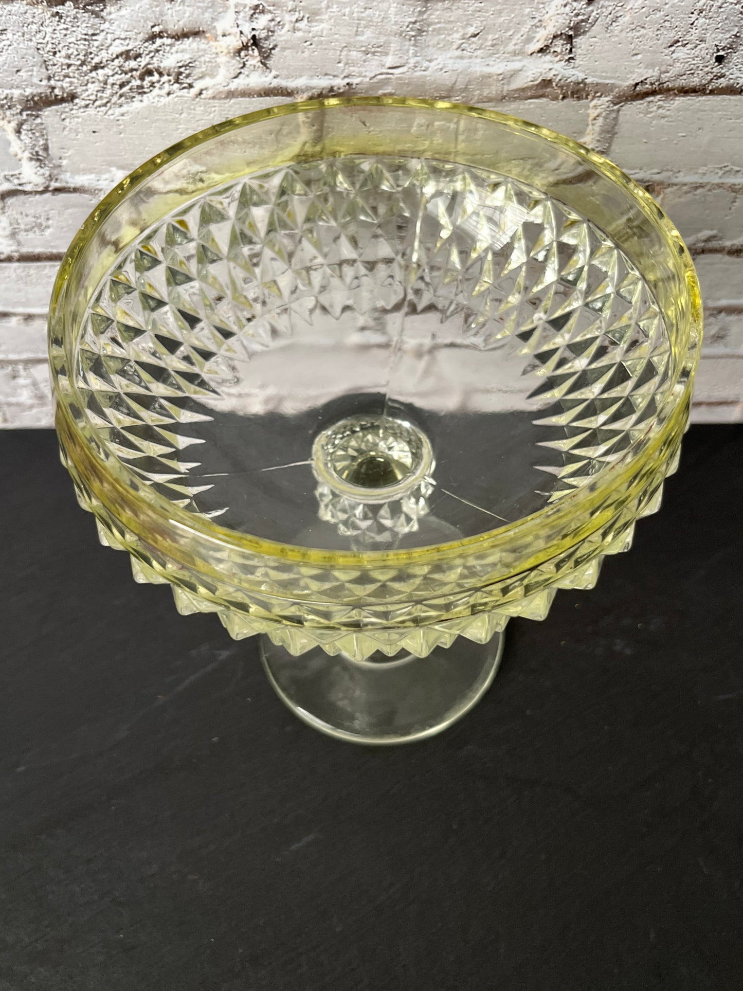 Vintage Indiana Glass Diamond Pattern Pedestal Compote Bowl – Yellow Tint Pressed Glass Dessert Dish (1960s–1970s)