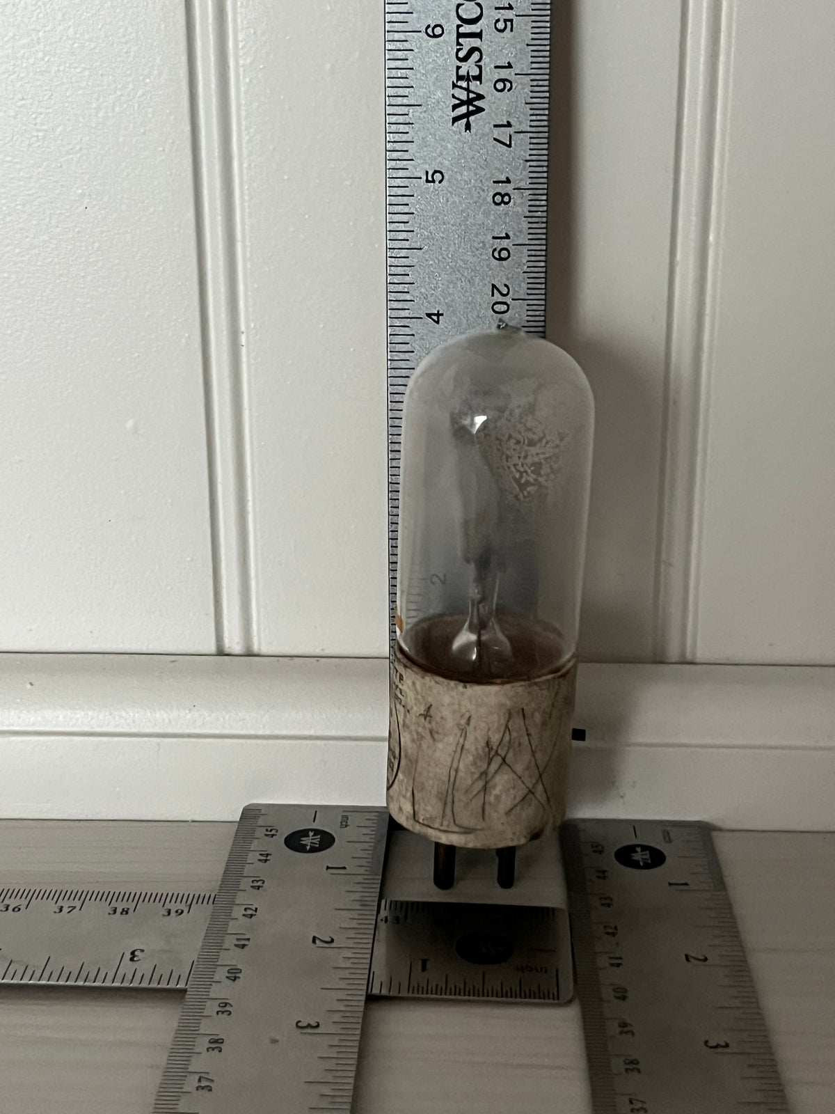 Antique c.1924 De Forest Audion Vacuum Tube Collectible | Likely DV-5 | Isolantite 4-Pin Radio Amplifier