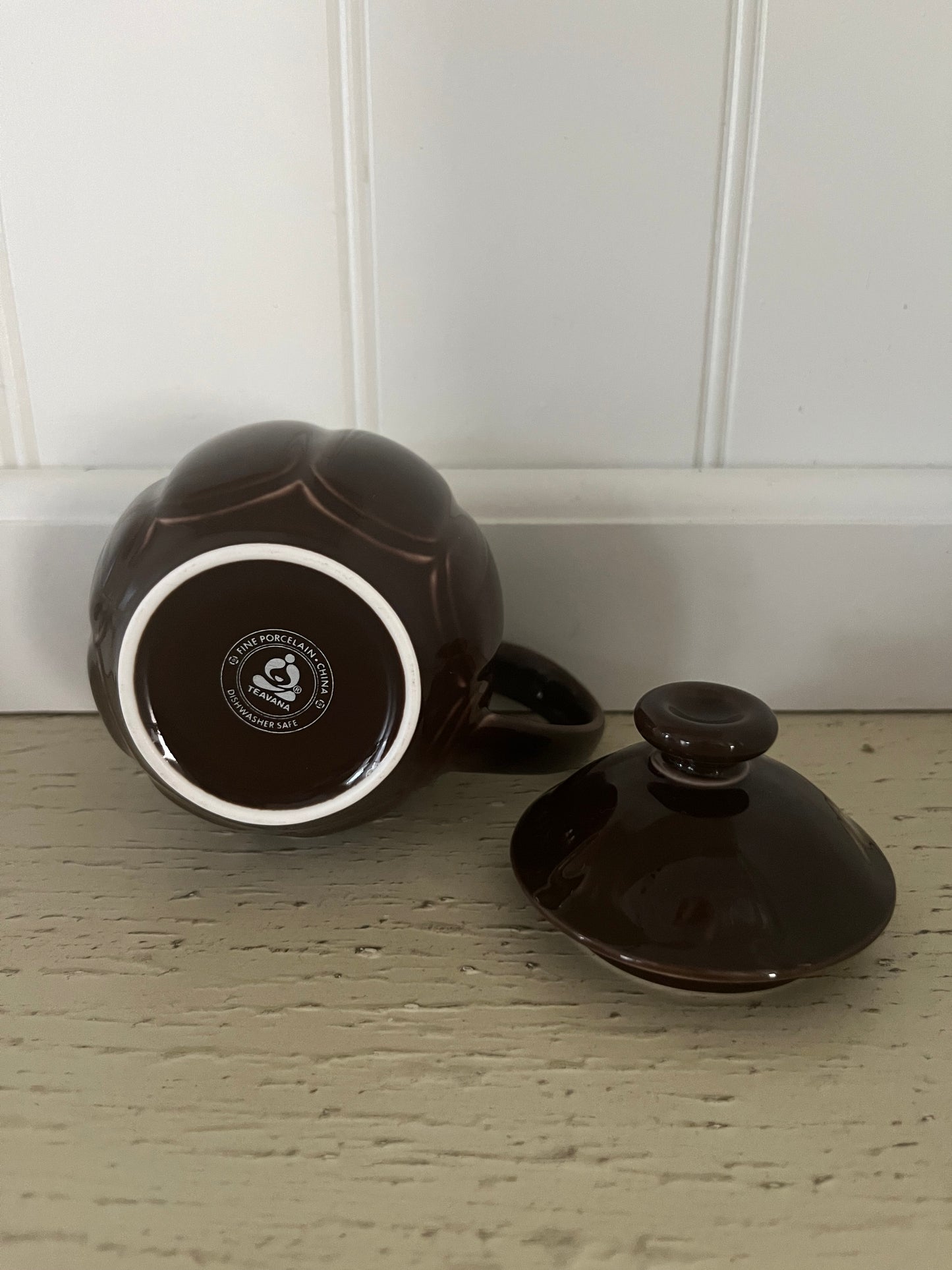 2 Teavana Lidded Porcelain Tea Mugs with One Infuser – Espresso Brown (2000s)