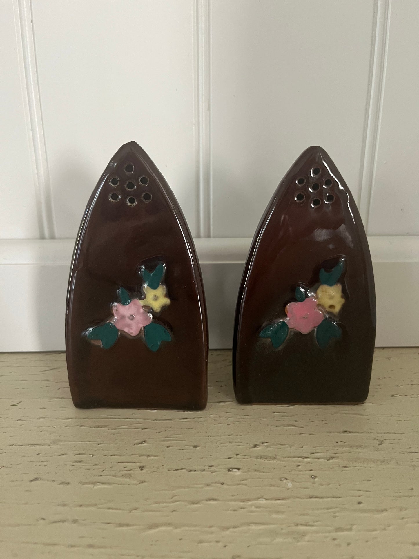 Vintage Circa 1950s–1960s Ceramic Iron-Shaped Salt & Pepper Shakers | Floral Romance with a Hint of Domestic Decadence