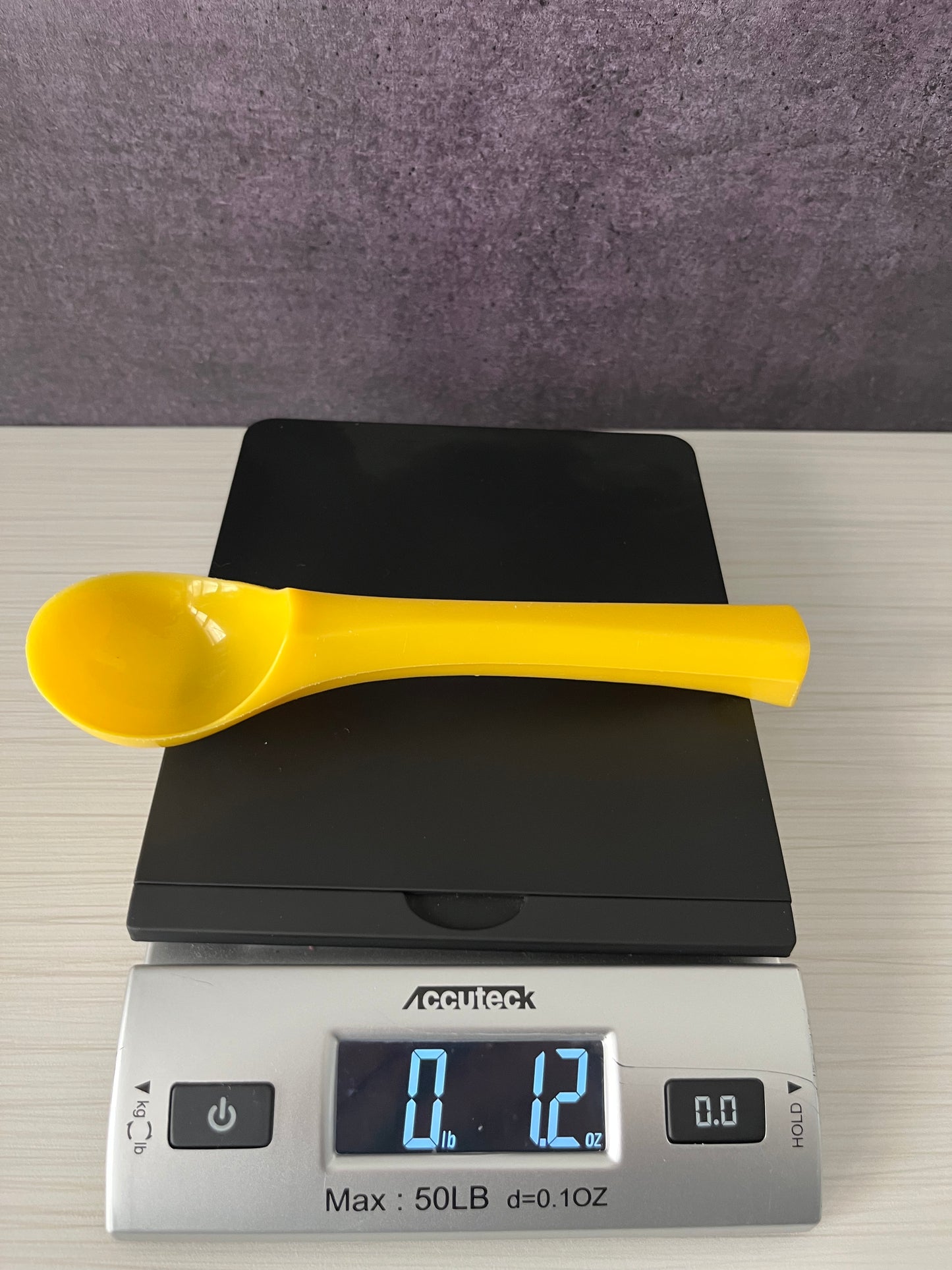 Vintage Rubbermaid Sunshine Yellow Ice Cream Scoop #1910-4 – 1980s Kitchen Utensil