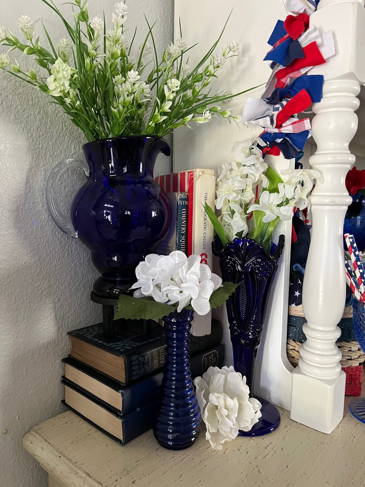 Vintage 1970s Cobalt Blue Bee Hive Ribbed Bud Vase – 8.25” Tall Retro Glass Vase