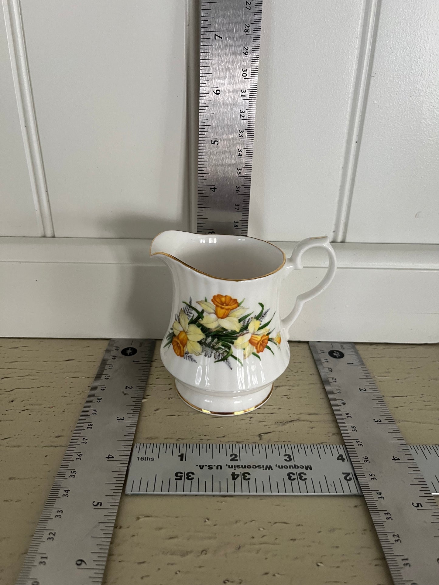 1960’s Vintage Royal Windsor Fine Bone China Creamer – Daffodil Motif – Made in England