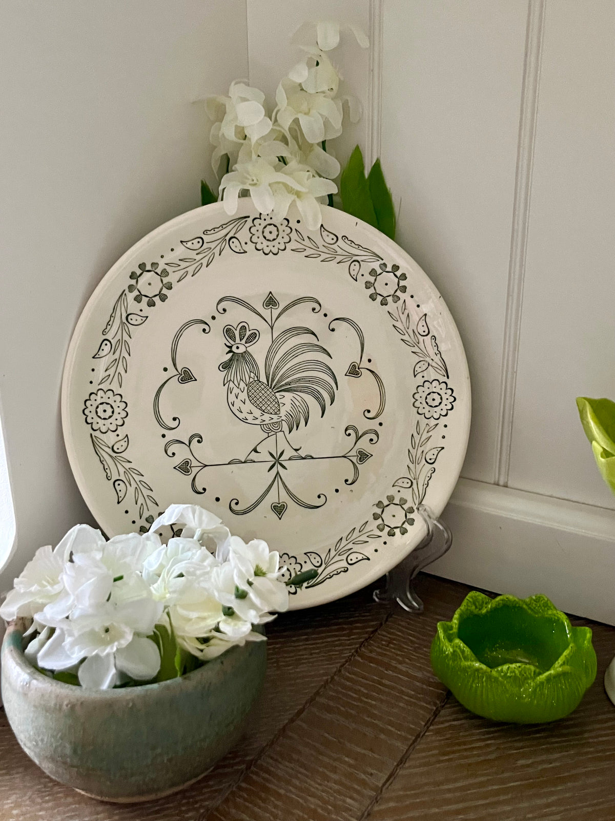 Set of 2 Vintage c1963 SCIO Provincial Rooster Dinner Plates | 9 1/4” USA Made Folk Art Plates