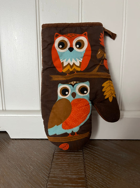 Retro Woodland Owl Quilted Oven Mitt – Brown & Teal Autumn Kitchen Decor (c. 2010s)