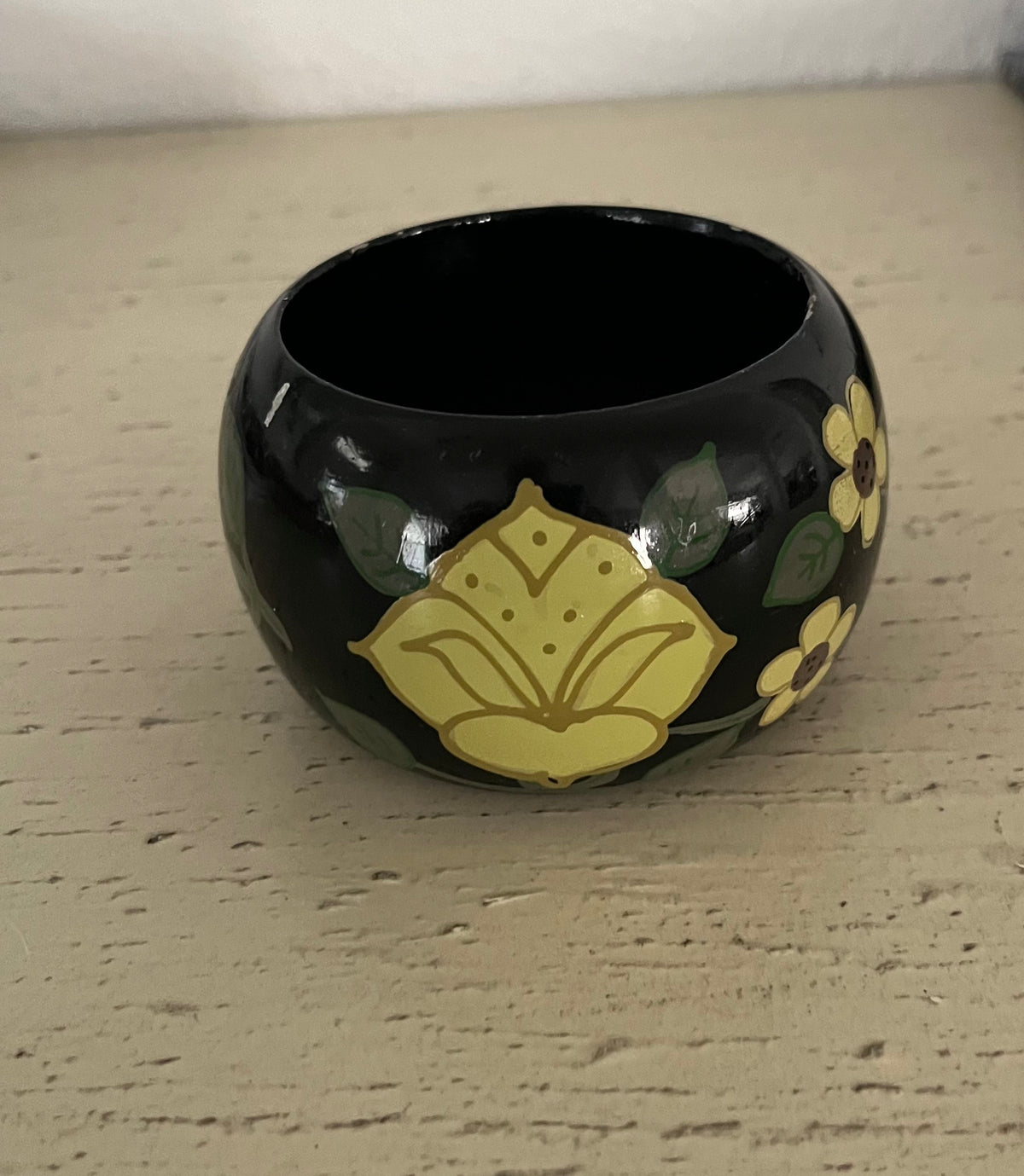Vintage 1970s Boho Folk Art Hand-Painted Chunky Wooden Bangle Bracelet – Black & Yellow Floral Cuff – 2” small slip-on opening
