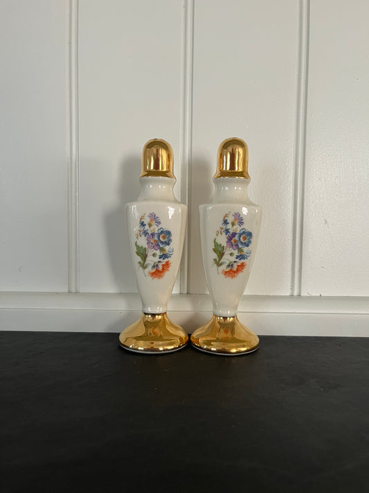 1950s Vintage Porcelain Floral Salt & Pepper Shaker Set – Double-Sided Gold Footed Pillars