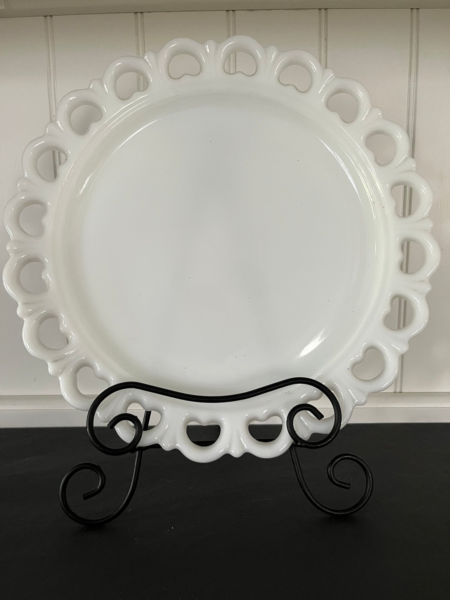 Vintage C. 1970’s Anchor Hocking Old Colony Milk Glass Ribbon Paste  Heart Lace Edge Serving Platter Tray