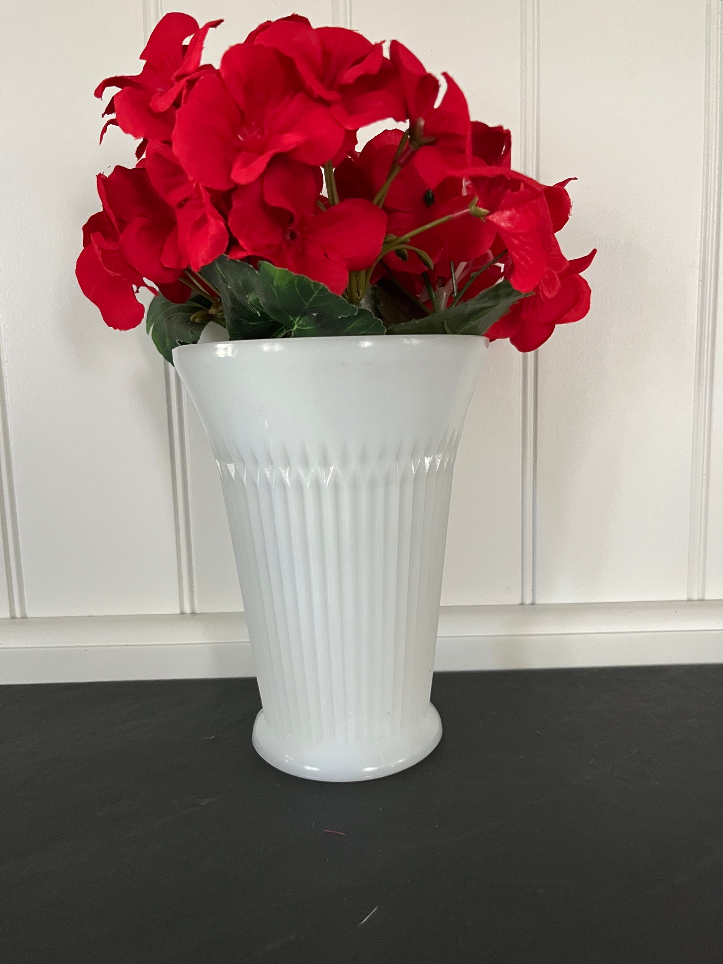 Elegant Vintage White Milk Glass Ribbed Vase - 6 1/2” Tall