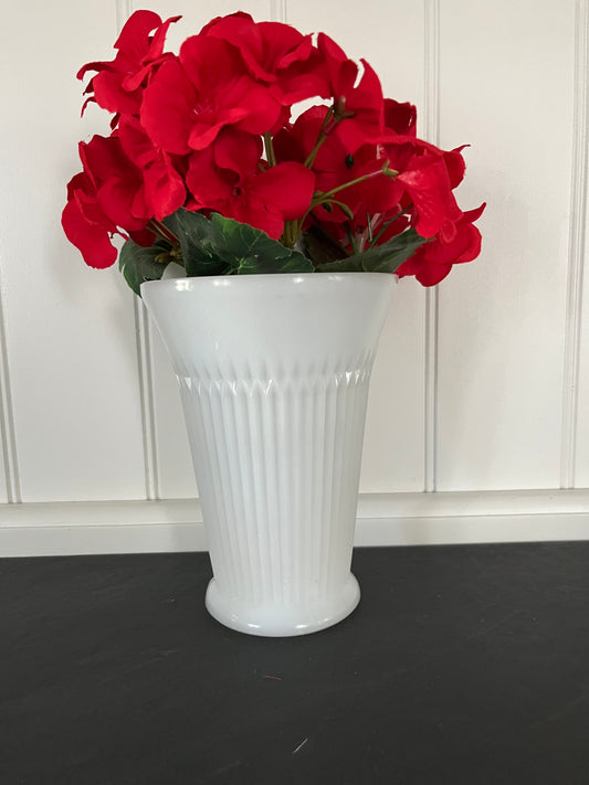 Elegant Vintage White Milk Glass Ribbed Vase - 6 1/2” Tall