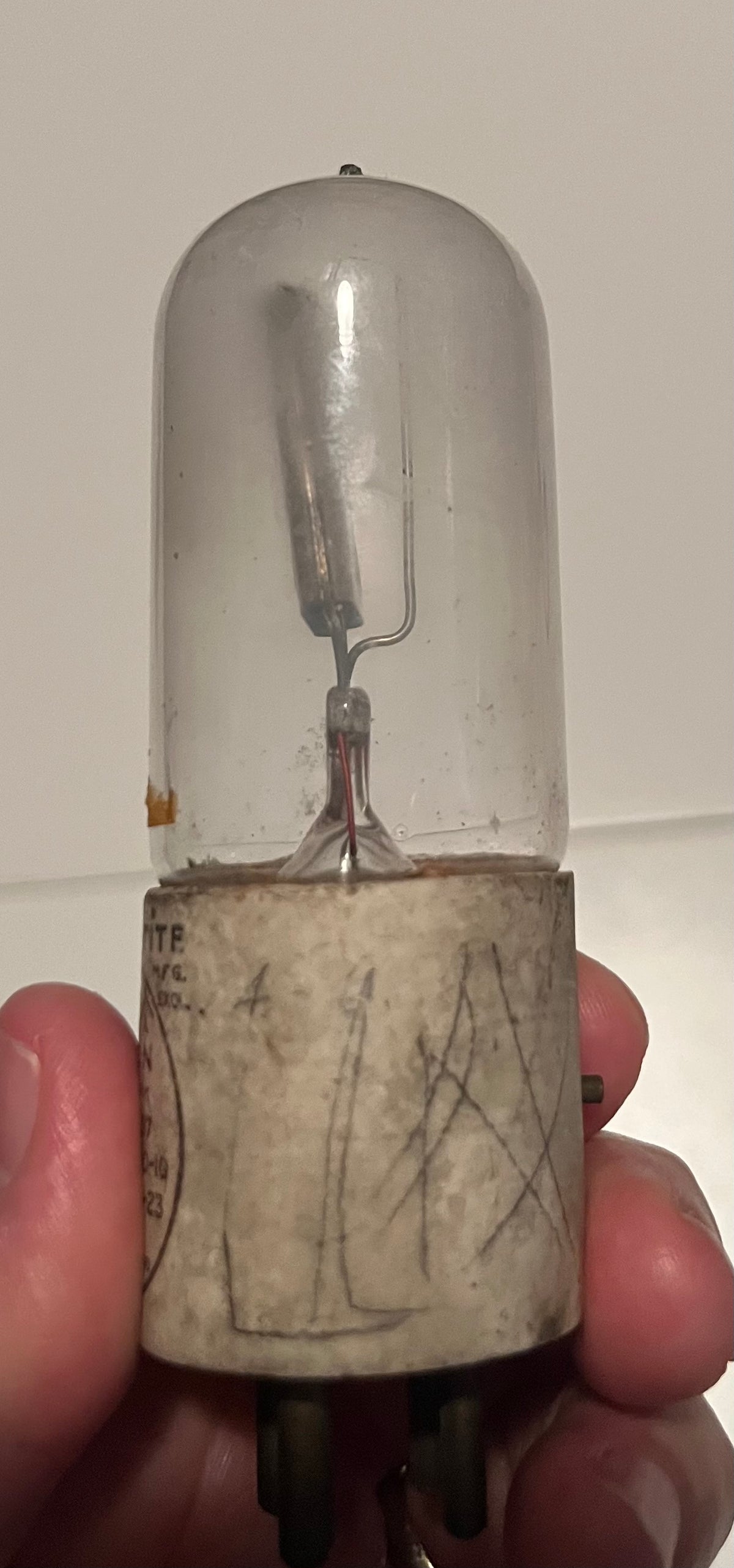 Antique c.1924 De Forest Audion Vacuum Tube Collectible | Likely DV-5 | Isolantite 4-Pin Radio Amplifier