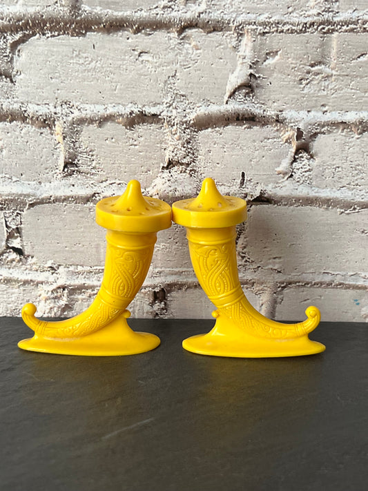 Vintage 1970s Yellow Cornucopia Salt & Pepper Shakers – Retro Harvest Kitchen Decor Set