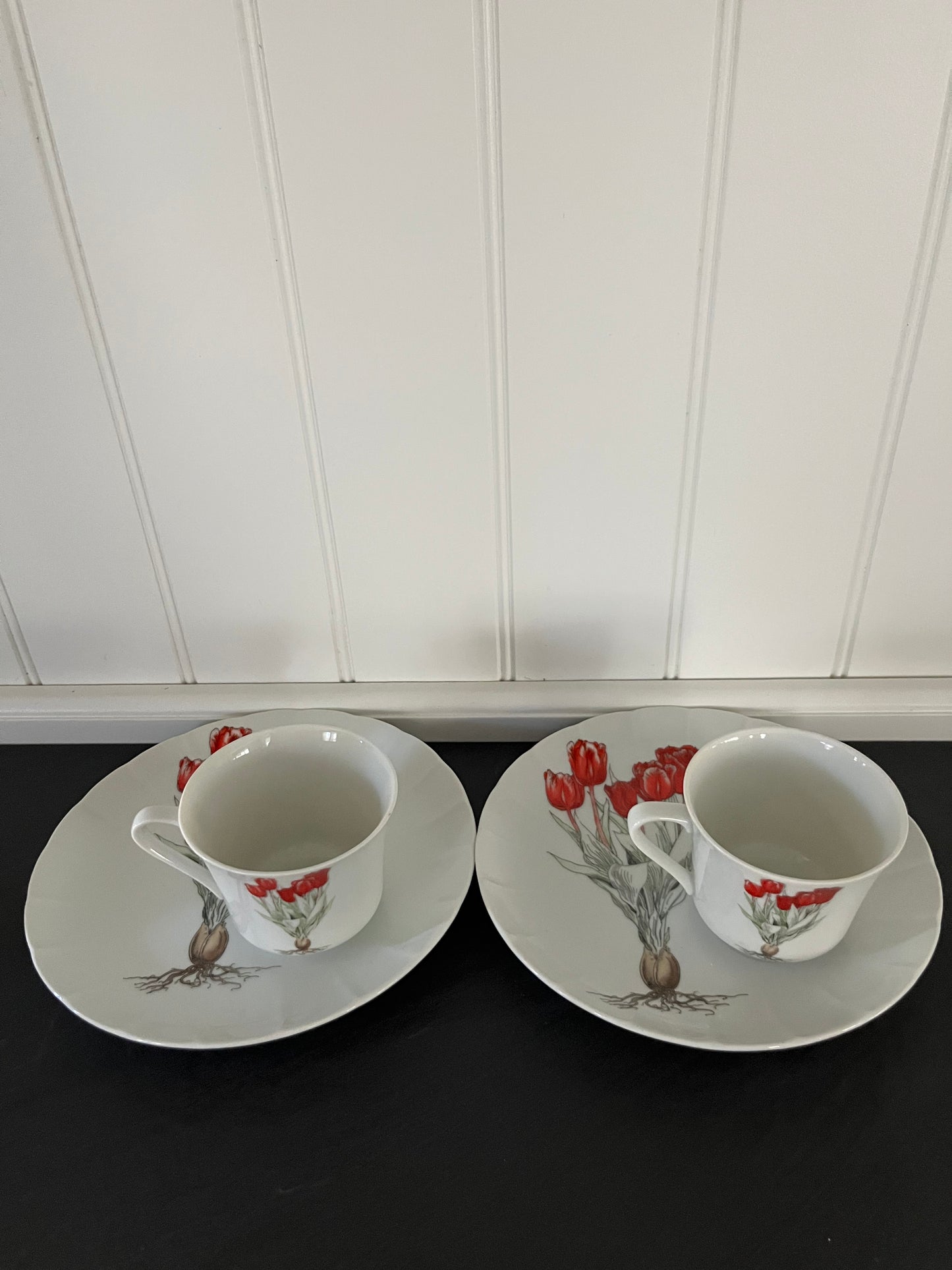 Vintage SEYMOUR MANN Orange Tulip Teacup & Saucer Set — Botanical Floral Porcelain Coffee Cups — Cottagecore Tea Party Decor — Set of 2 Cups & 2 Plates