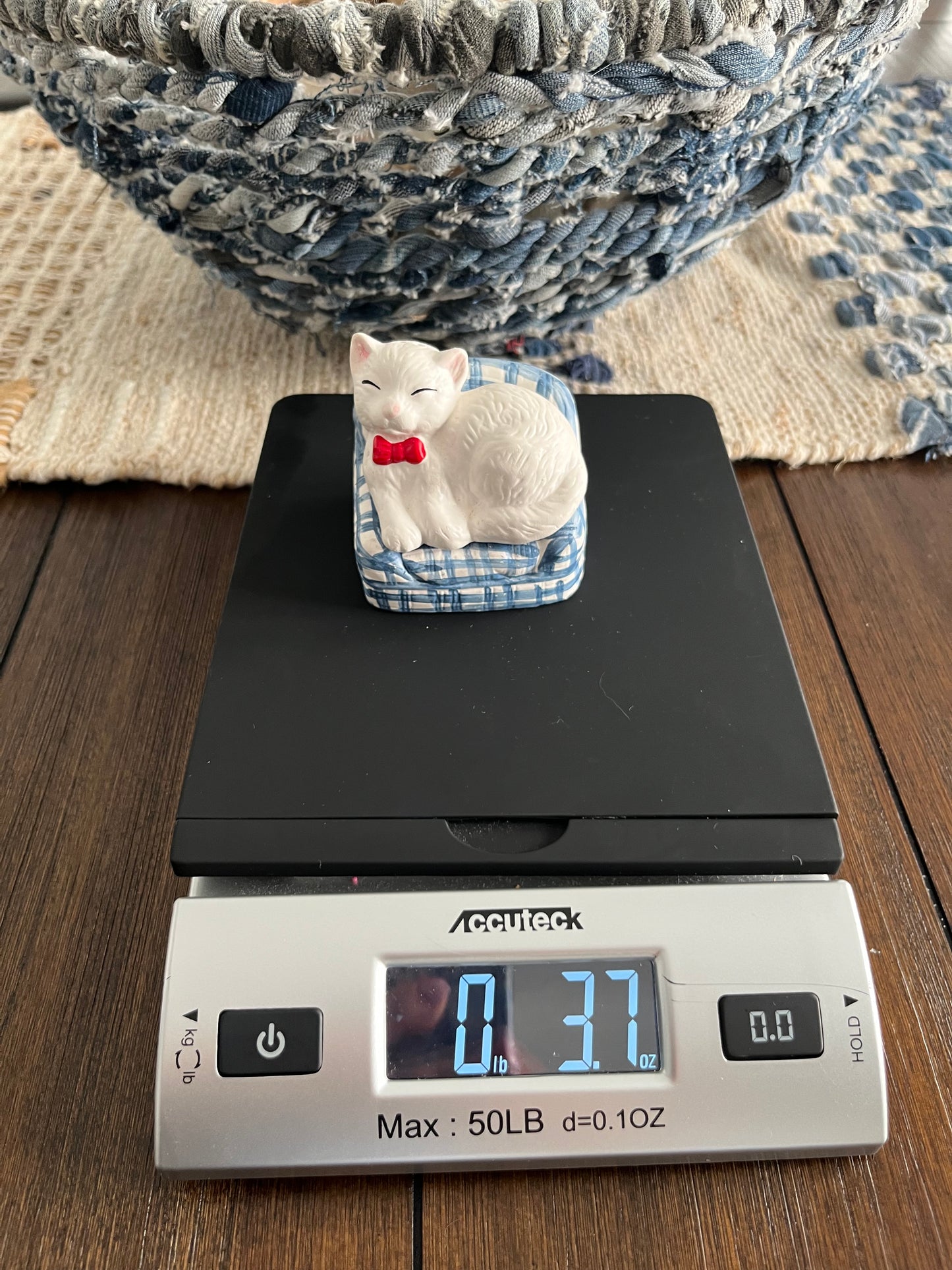 Vintage 1990s White Cat Salt & Pepper Shaker Set – Blue Gingham Chair, Red Bow, Made in China