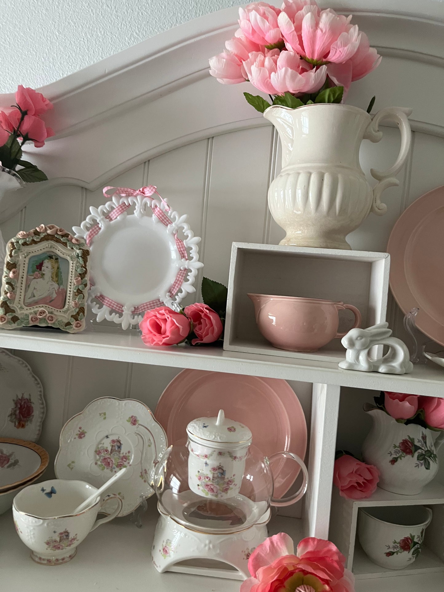 Vintage Westmoreland Milk Glass Ribbon Plate - Fleur De Lis Design 7.5” Mid Century Lunch Plate