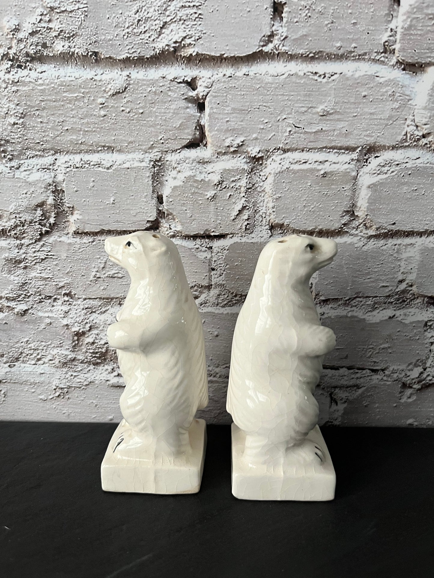 Vintage 1960s Alaska Polar Bear Salt & Pepper Shakers – Anthropomorphic Ceramic Souvenir Set – Made in Japan Mid-Century Tourist Collectible