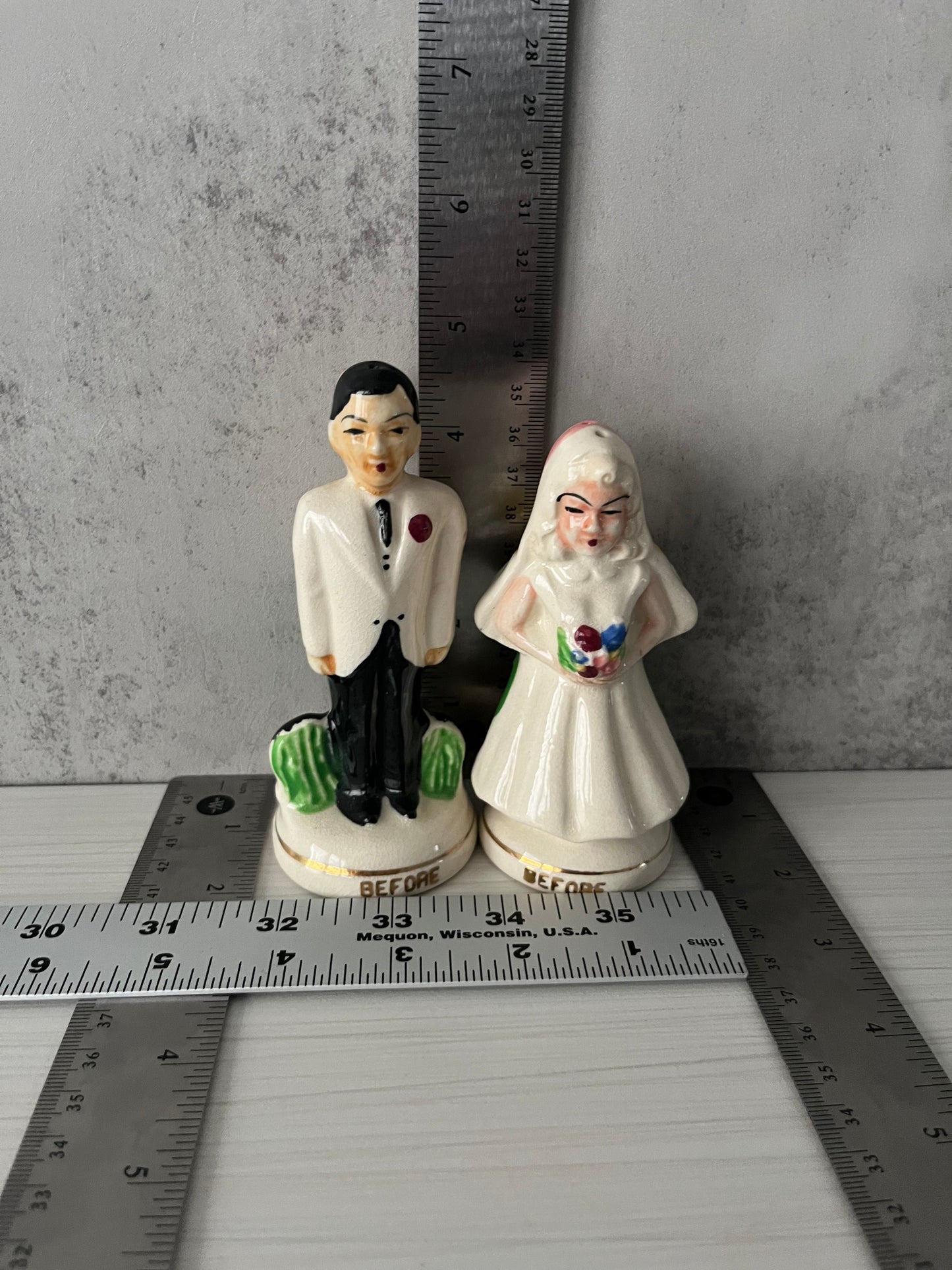1950s “Time Marches On” Bride & Groom Salt & Pepper Shakers – Before & After Marriage Novelty Japan Ceramic