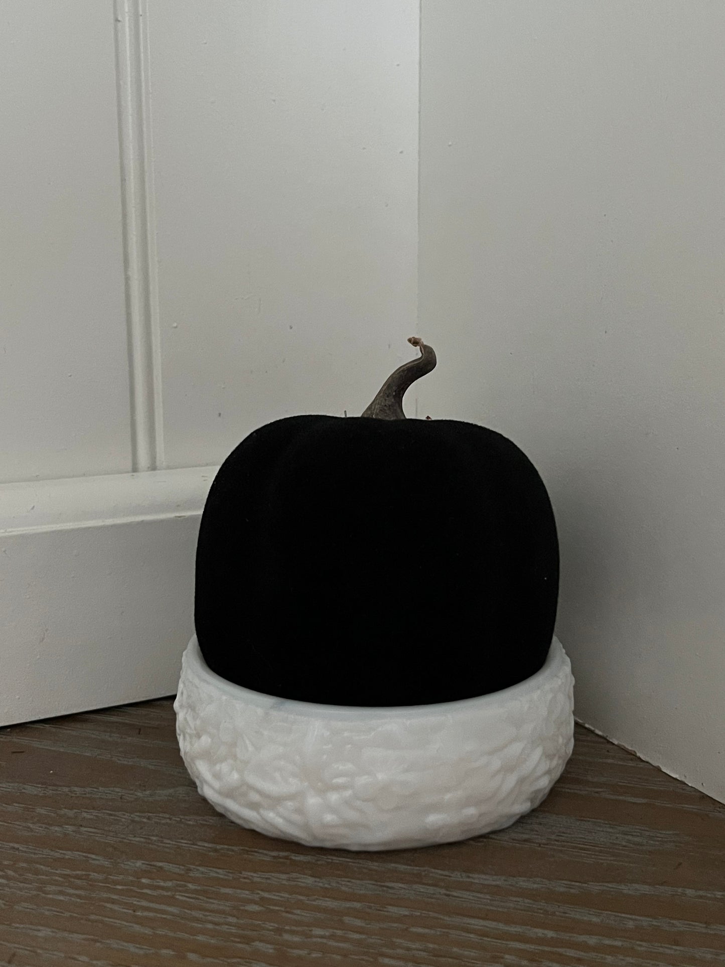 Vintage 1970s Avon White Milk Glass Soap Trinket Dish - Elegant Embossed Floral Design