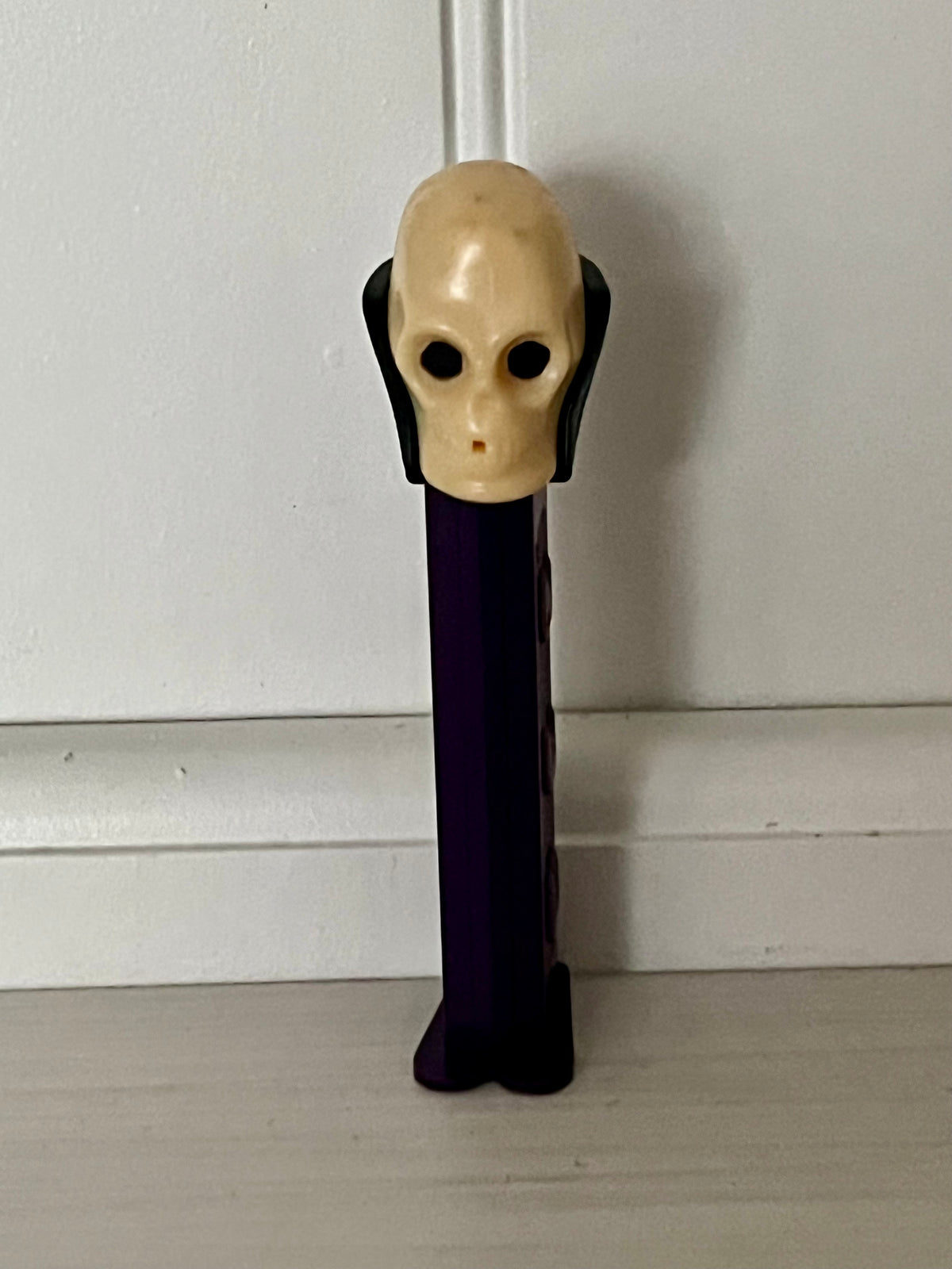 Vintage 1990s PEZ Dr. Skull Halloween Dispenser | Purple Stem Skeleton Candy Dispenser