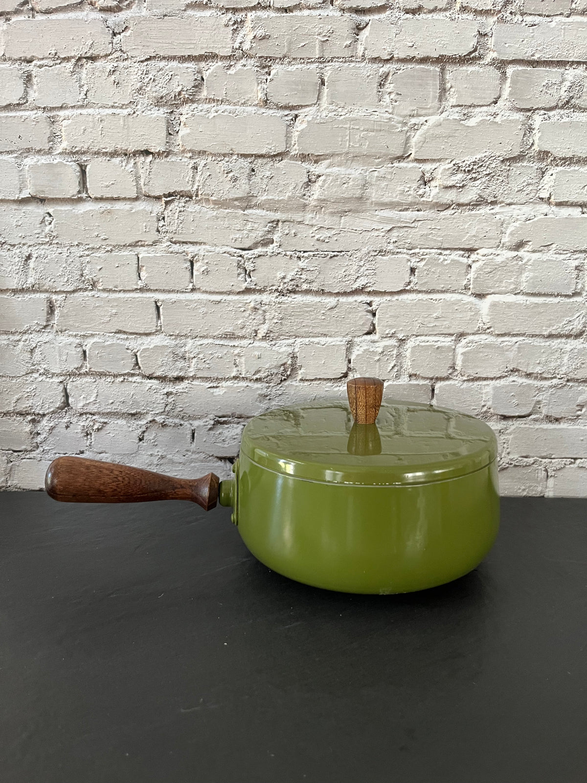 Vintage Avocado Green Aluminum Fondue Saucepan with Lid & Wood Handle | 1970s Retro Cookware