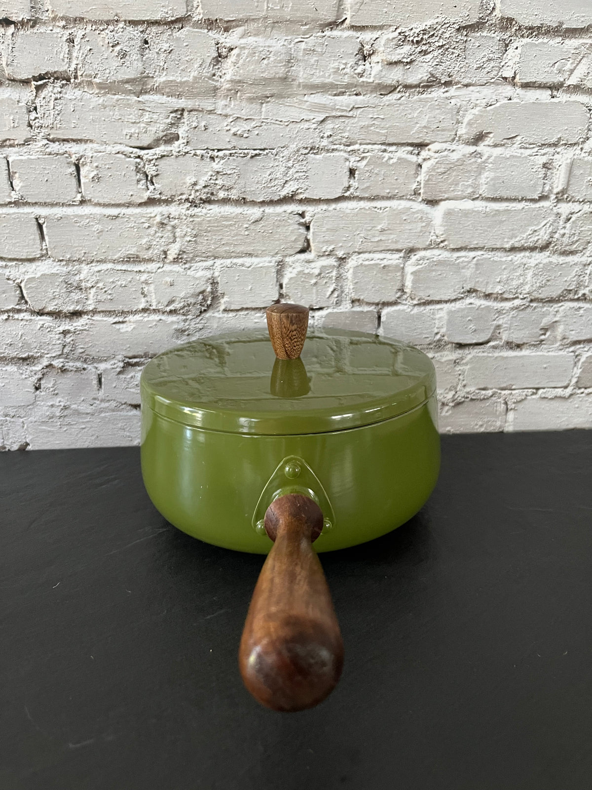 Vintage Avocado Green Aluminum Fondue Saucepan with Lid & Wood Handle | 1970s Retro Cookware
