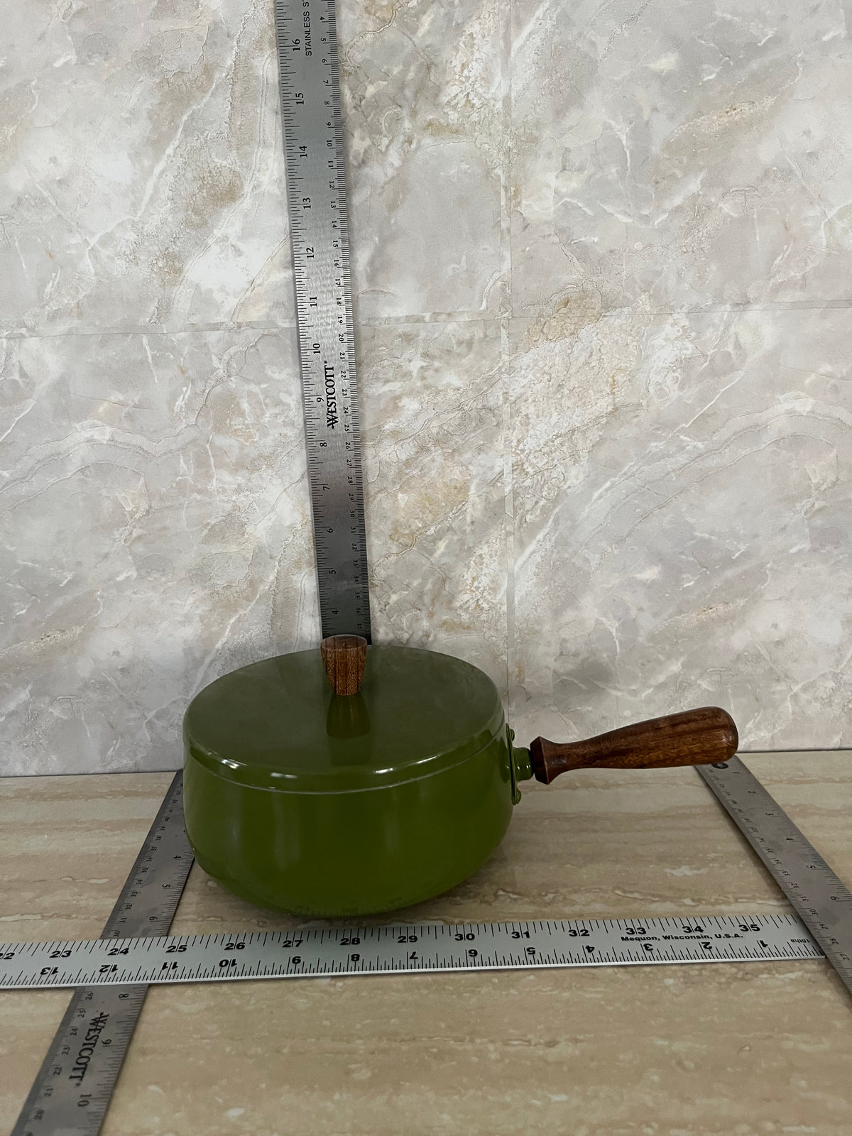 Vintage Avocado Green Aluminum Fondue Saucepan with Lid & Wood Handle | 1970s Retro Cookware