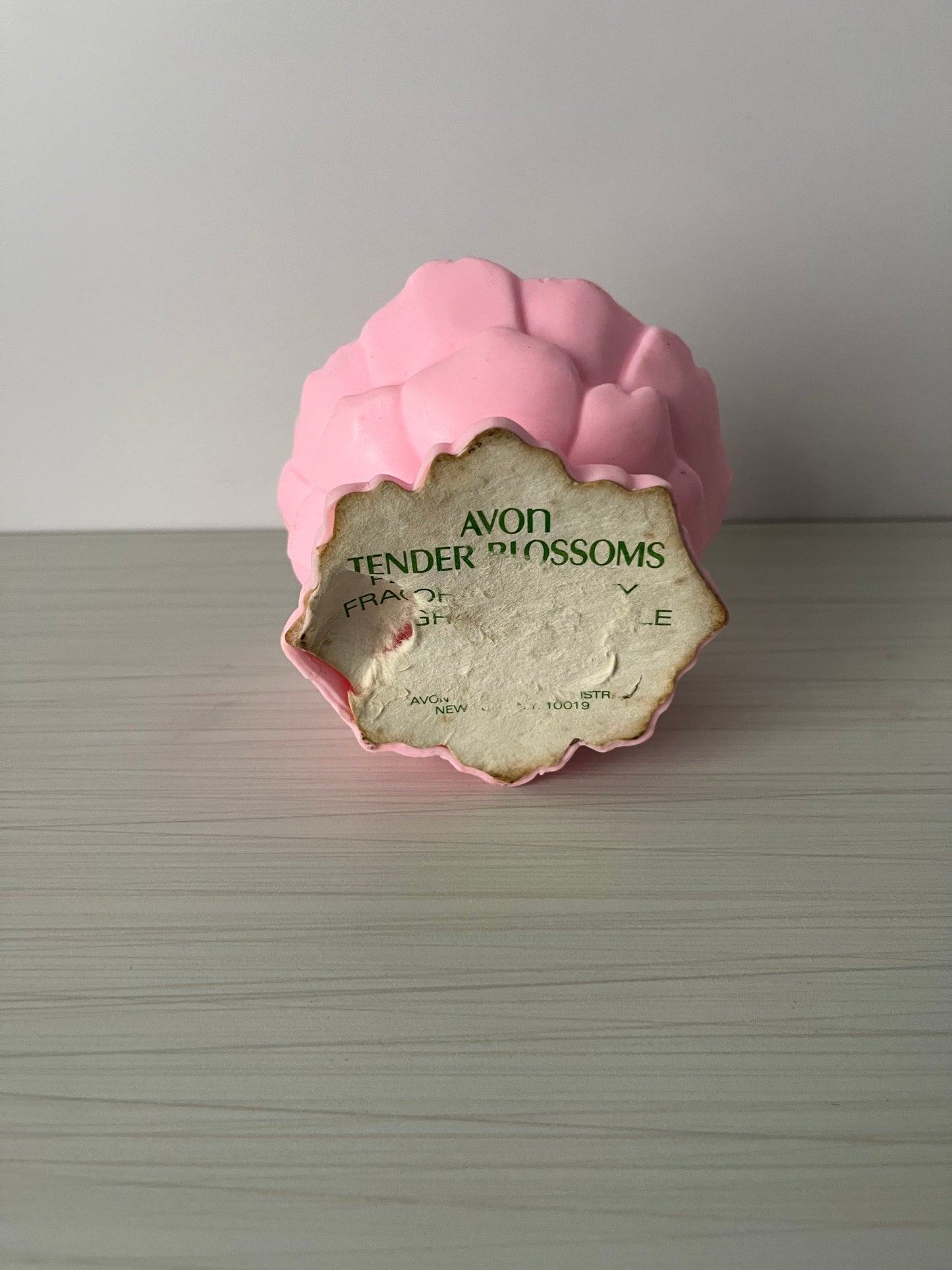 Vintage 1977 Avon “Tender Blossoms” Floral Medley Candle – Pink Peony Flower Pedestal