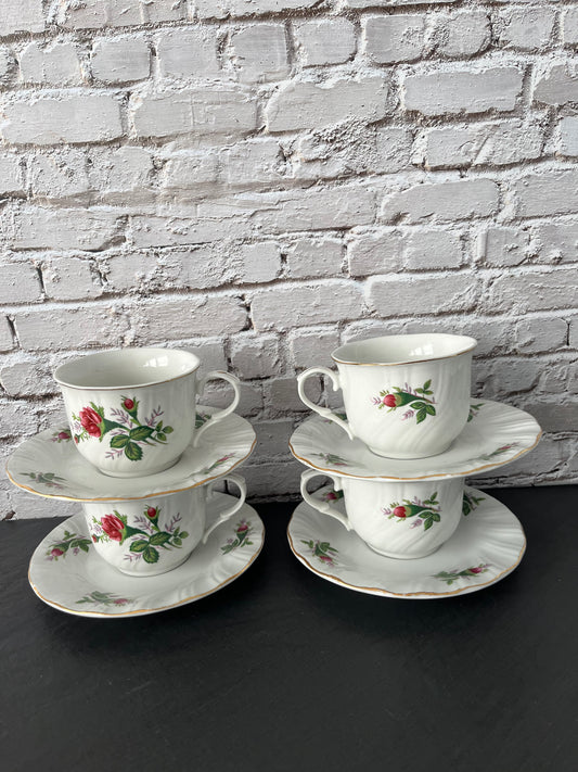 Vintage 1980s Lynns Fine China Rose Teacup & Saucer Set – Gold Rim Cottage Floral – Set of 4